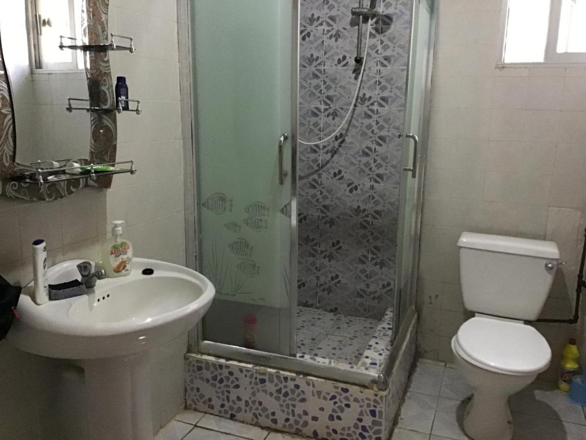 Anns Guesthouse Bakaugambia Esterno foto