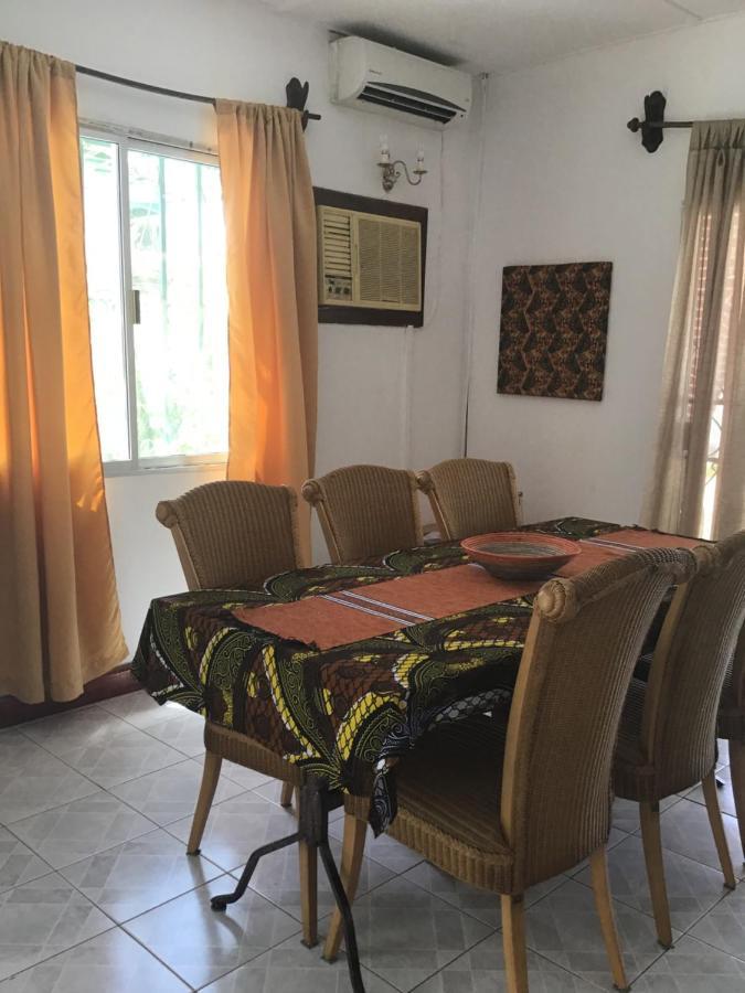 Anns Guesthouse Bakaugambia Esterno foto