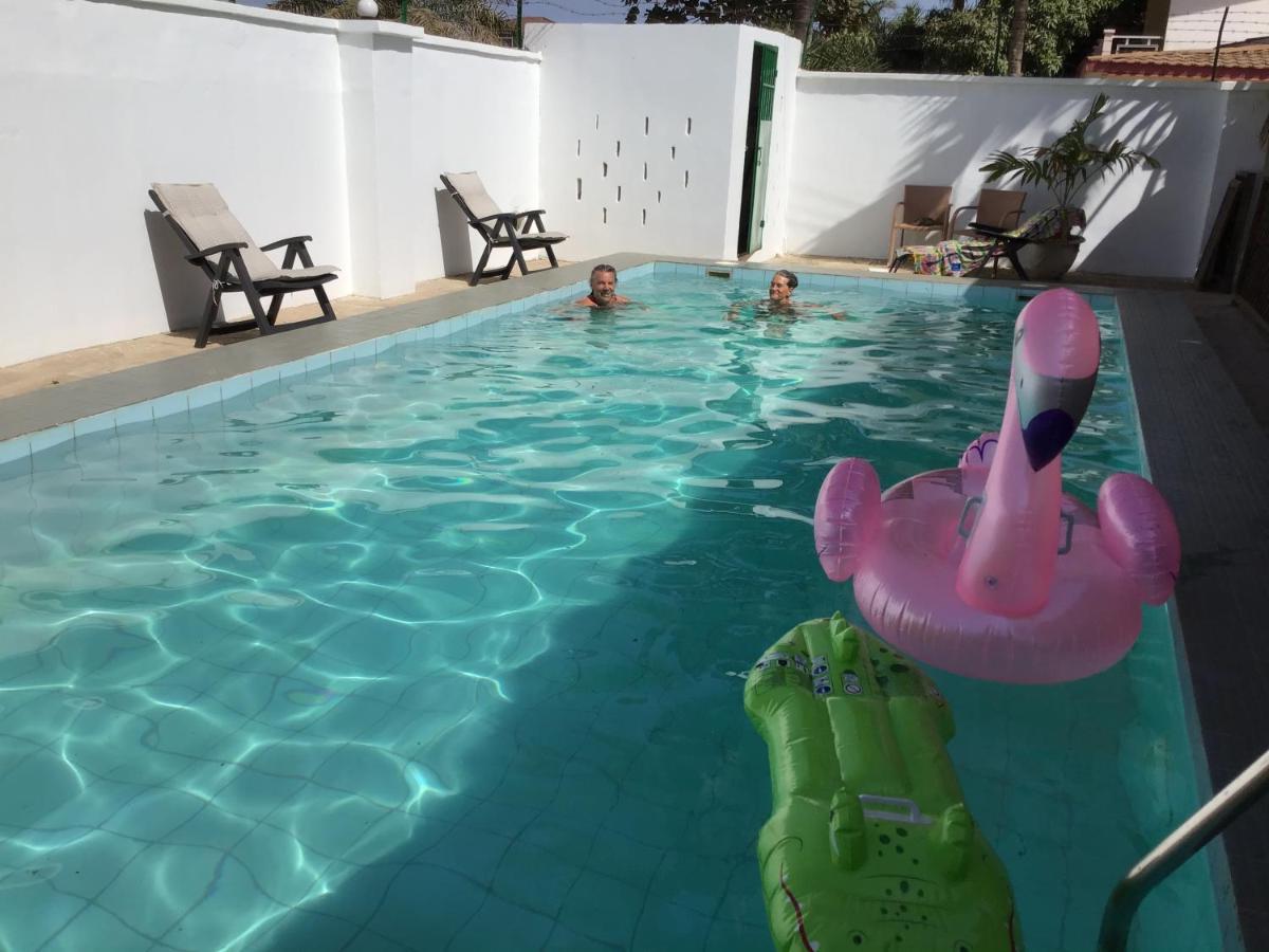 Anns Guesthouse Bakaugambia Esterno foto